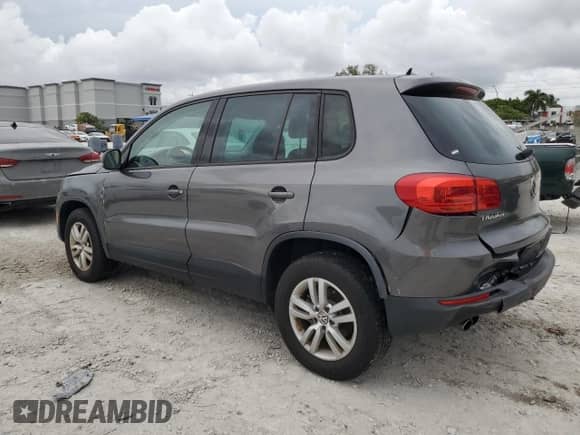 2013 Volkswagen Tiguan SE z VIN WVGAV3AX4DW581925, wystawiony jako Copart lot #55970105 z przebiegiem 115 504 mil mil oraz Czysty tytuł • Clean title. Historia ofert i sprzedaży dostępna na DreamBid. Obrazek 2.