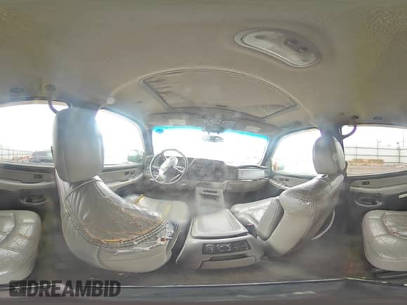 2002 Chevrolet Suburban LT с VIN 3GNGK26U62G171646, выставлен на аукционе Copart как лот 43416375 с пробегом 233 392 миль миль и Списание • Salvage title. История ставок и продаж доступна на DreamBid. Изображение 13.