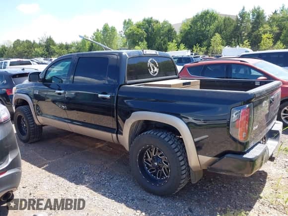 2015 Toyota Tundra Platinum с VIN 5TFAW5F1XFX439058, выставлен на аукционе IAAI как лот 43067362 с пробегом 160 102 миль миль и . История ставок и продаж доступна на DreamBid. Изображение 14.