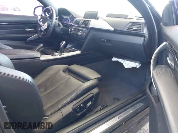 2014 BMW 4 Series 428i z VIN WBA3N7C51EK220125, wystawiony jako IAAI lot #41881928 z przebiegiem 129 810 mil mil oraz . Historia ofert i sprzedaży dostępna na DreamBid. Obrazek 5.