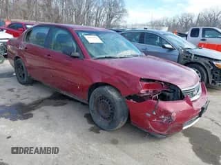 2007 Chevrolet Malibu 1FL с VIN 1G1ZS58F77F153157, выставлен на аукционе IAAI как лот 39472720 с пробегом 242 060 миль миль и . История ставок и продаж доступна на DreamBid. Изображение 1.