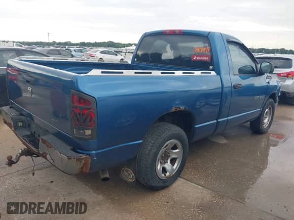 2005 Dodge 1500 ST with VIN 1D7HA16K35J648325, listed as a IAAI auction lot 42663772 with 164,461 mi miles and . Bid and sale history available at DreamBid. Image 4.