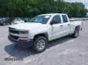 2019 Chevrolet Silverado 1500 Work Truck z VIN 2GCVKNECXK1105765, wystawiony jako IAAI lot #42530346 z przebiegiem 122 165 mil mil oraz . Historia ofert i sprzedaży dostępna na DreamBid. Obrazek 2.