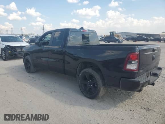 2023 Ram 1500 Big Horn z VIN 1C6RREBT6PN545366, wystawiony jako Copart lot #71802624 z przebiegiem Nie podano mil oraz Szkoda całkowita • Salvage title. Historia ofert i sprzedaży dostępna na DreamBid. Obrazek 2.