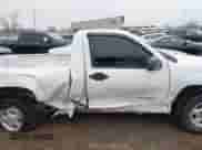 2004 Chevrolet Colorado Z85 z VIN 1GCCS148948181233, wystawiony jako IAAI lot #41544543 z przebiegiem 209 165 mil mil oraz . Historia ofert i sprzedaży dostępna na DreamBid. Obrazek 14.