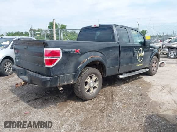 2010 Ford F-150 XL z VIN 1FTEX1EWXAFA94925, wystawiony jako IAAI lot #42651966 z przebiegiem Nie podano mil oraz . Historia ofert i sprzedaży dostępna na DreamBid. Obrazek 4.