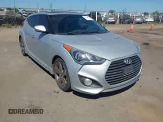 2013 Hyundai Veloster Turbo с VIN KMHTC6AE5DU111316, выставлен на аукционе IAAI как лот 42958535 с пробегом 129 523 миль миль и . История ставок и продаж доступна на DreamBid. Изображение 1.
