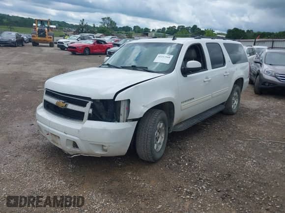 2013 Chevrolet Suburban LT с VIN 1GNSCJE05DR309857, выставлен на аукционе IAAI как лот 42217368 с пробегом 284 940 миль миль и . История ставок и продаж доступна на DreamBid. Изображение 6.