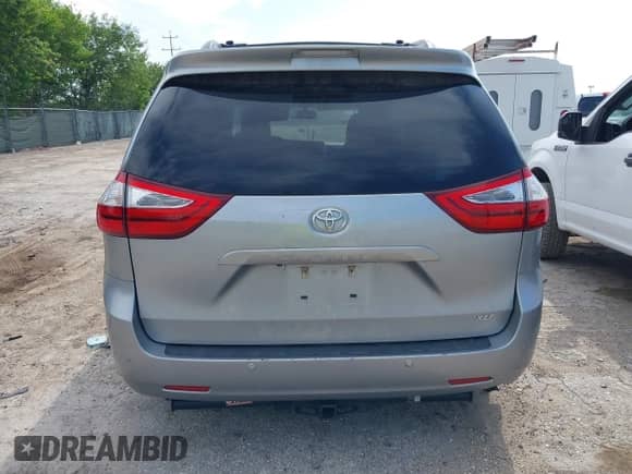 2017 Toyota Sienna XLE Auto Access Seat с VIN 5TDYZ3DC5HS809534, выставлен на аукционе IAAI как лот 41931204 с пробегом 132 288 миль миль и . История ставок и продаж доступна на DreamBid. Изображение 17.
