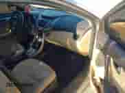 2012 Hyundai Elantra GLS z VIN 5NPDH4AE8CH069523, wystawiony jako IAAI lot #42936813 z przebiegiem 139 616 mil mil oraz . Historia ofert i sprzedaży dostępna na DreamBid. Obrazek 5.