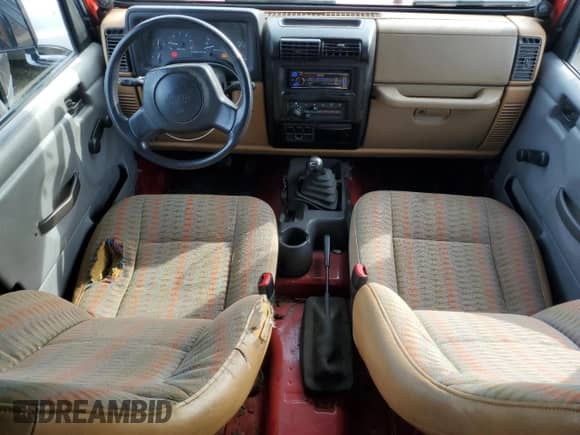 1997 Jeep Wrangler SE with VIN 1J4FY29P2VP473972, listed as a Copart auction lot 70339135 with 243,412 mi miles and Salvage title. Bid and sale history available at DreamBid. Image 8.