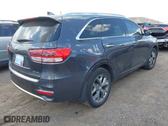 2017 Kia Sorento SX z VIN 5XYPKDA51HG241582, wystawiony jako IAAI lot #42769504 z przebiegiem 154 567 mil mil oraz . Historia ofert i sprzedaży dostępna na DreamBid. Obrazek 4.