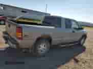 2001 GMC Sierra 1500 SLE с VIN 1GTEK19T21E114136, выставлен на аукционе Copart как лот 70085495 с пробегом 211 655 миль миль и Списание • Salvage title. История ставок и продаж доступна на DreamBid. Изображение 3.