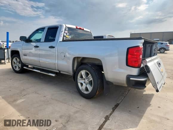 2018 Chevrolet Silverado 1500 Custom с VIN 1GCRCPEC8JZ342917, выставлен на аукционе Copart как лот 62873445 с пробегом 127 786 миль миль и Списание • Salvage title. История ставок и продаж доступна на DreamBid. Изображение 2.