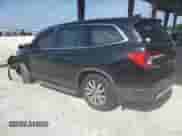 2019 Honda Pilot EX-L z VIN 5FNYF5H58KB010536, wystawiony jako Copart lot #70622965 z przebiegiem 146 267 mil mil oraz Nie do naprawy • Non repairable. Historia ofert i sprzedaży dostępna na DreamBid. Obrazek 2.