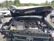 2024 Toyota Tacoma SR5 z VIN 3TYLB5JN3RT002144, wystawiony jako IAAI lot #42727494 z przebiegiem 20 489 mil mil oraz . Historia ofert i sprzedaży dostępna na DreamBid. Obrazek 10.
