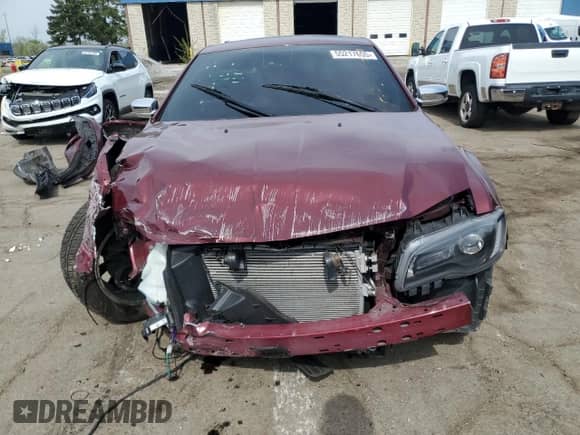 2017 Chrysler 300 C с VIN 2C3CCAKGXHH541962, выставлен на аукционе Copart как лот 55217655 с пробегом 127 584 миль миль и Списание • Salvage title. История ставок и продаж доступна на DreamBid. Изображение 5.