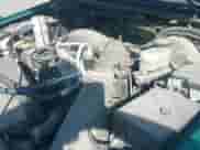 1999 Chevrolet Blazer LT z VIN 1GNDT13W5X2131249, wystawiony jako IAAI lot #42306564 z przebiegiem 162 149 mil mil oraz . Historia ofert i sprzedaży dostępna na DreamBid. Obrazek 12.