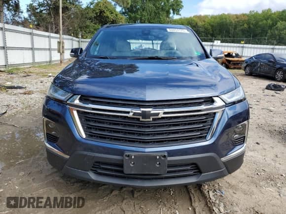 2023 Chevrolet Traverse LS с VIN 1GNEVFKW1PJ191791, выставлен на аукционе Copart как лот 84457175 с пробегом 26 316 миль миль и Списание • Salvage title. История ставок и продаж доступна на DreamBid. Изображение 5.
