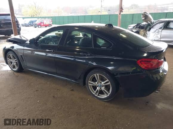 2019 BMW 4 Series 430i xDrive z VIN WBA4J3C53KBL06654, wystawiony jako IAAI lot #42094079 z przebiegiem 65 560 mil mil oraz . Historia ofert i sprzedaży dostępna na DreamBid. Obrazek 3.