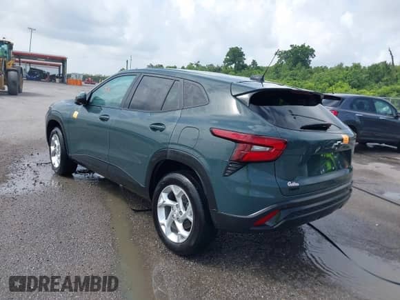 2025 Chevrolet Trax LS с VIN KL77LFEP0SC026160, выставлен на аукционе IAAI как лот 42597192 с пробегом Не указан миль и . История ставок и продаж доступна на DreamBid. Изображение 3.