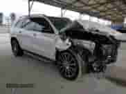 2024 Mercedes-Benz GLS 580 z VIN 4JGFF8FE8RB215195, wystawiony jako Copart lot #86010634 z przebiegiem 10 675 mil mil oraz Szkoda całkowita • Salvage title. Historia ofert i sprzedaży dostępna na DreamBid. Obrazek 4.