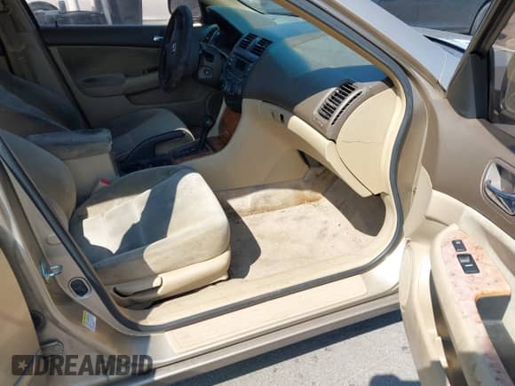 2004 Honda Accord EX with VIN 1HGCM56664A160153, listed as a IAAI auction lot 43110910 with 242,231 mi miles and . Bid and sale history available at DreamBid. Image 5.