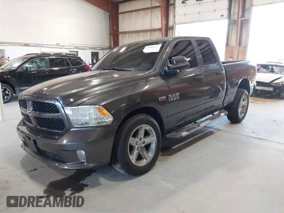 2014 Ram 1500 Express z VIN 1C6RR7FTXES469073, wystawiony jako IAAI lot #43109122 z przebiegiem 164 219 mil mil oraz . Historia ofert i sprzedaży dostępna na DreamBid. Obrazek 2.