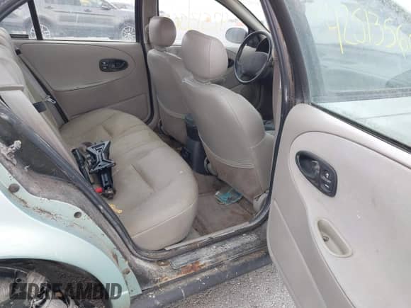 1996 Saturn SL with VIN 1G8ZK5277TZ340863, listed as a IAAI auction lot 42513568 with 130,286 mi miles and . Bid and sale history available at DreamBid. Image 8.