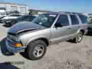 2000 Chevrolet Blazer LS z VIN 1GNCS13W4Y2134613, wystawiony jako Copart lot #41840365 z przebiegiem Nie podano mil oraz Szkoda całkowita • Salvage title. Historia ofert i sprzedaży dostępna na DreamBid. Obrazek 1.
