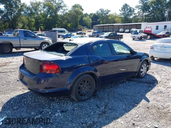 2013 Dodge Avenger SE with VIN 1C3CDZAB4DN638531, listed as a IAAI auction lot 43091142 with 167,701 mi miles and . Bid and sale history available at DreamBid. Image 4.