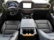 2024 Ford F-150 Lariat с VIN 1FTFW5L59RKD28385, выставлен на аукционе Copart как лот 71002725 с пробегом 34 922 миль миль и Чистый • Clean title. История ставок и продаж доступна на DreamBid. Изображение 8.