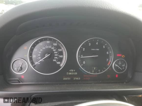 2016 BMW 5 Series 528i z VIN WBA5A5C54GG347899, wystawiony jako Copart lot #70178065 z przebiegiem 204 751 mil mil oraz Szkoda całkowita • Salvage title. Historia ofert i sprzedaży dostępna na DreamBid. Obrazek 9.