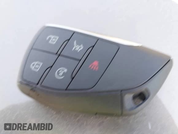 2025 Chevrolet Equinox FWD RS with VIN 3GNAXLEG3SL304055, listed as a IAAI auction lot 42461461 with 102 mi miles and . Bid and sale history available at DreamBid. Image 11.