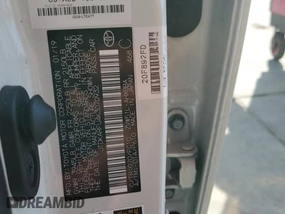 2019 Toyota Prius LE с VIN JTDKARFU4K3070932, выставлен на аукционе Copart как лот 89664115 с пробегом 82 149 миль миль и Списание • Salvage title. История ставок и продаж доступна на DreamBid. Изображение 13.