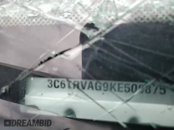 2019 Ram ProMaster Cargo z VIN 3C6TRVAG9KE506875, wystawiony jako Copart lot #60240635 z przebiegiem Nie podano mil oraz Szkoda całkowita • Salvage title. Historia ofert i sprzedaży dostępna na DreamBid. Obrazek 13.