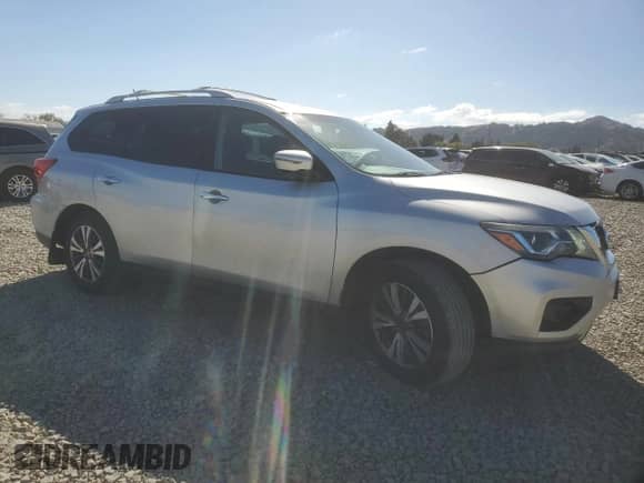 2017 Nissan Pathfinder S with VIN 5N1DR2MN1HC667934, listed as a Copart auction lot 82323465 with 141,627 mi miles and Salvage title. Bid and sale history available at DreamBid. Image 4.