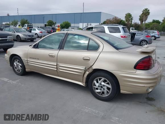 2002 Pontiac Grand Am SE1 с VIN 1G2NF52E52C183797, выставлен на аукционе IAAI как лот 42328407 с пробегом Не указан миль и . История ставок и продаж доступна на DreamBid. Изображение 3.