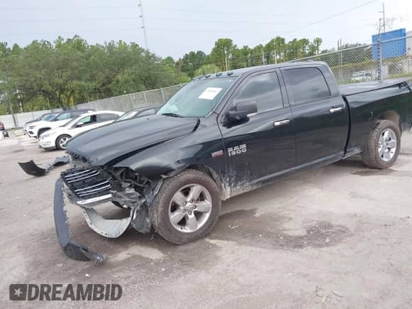 2018 Ram 1500 Big Horn с VIN 1C6RR6TT4JS160515, выставлен на аукционе IAAI как лот 43061863 с пробегом 131 104 миль миль и . История ставок и продаж доступна на DreamBid. Изображение 2.