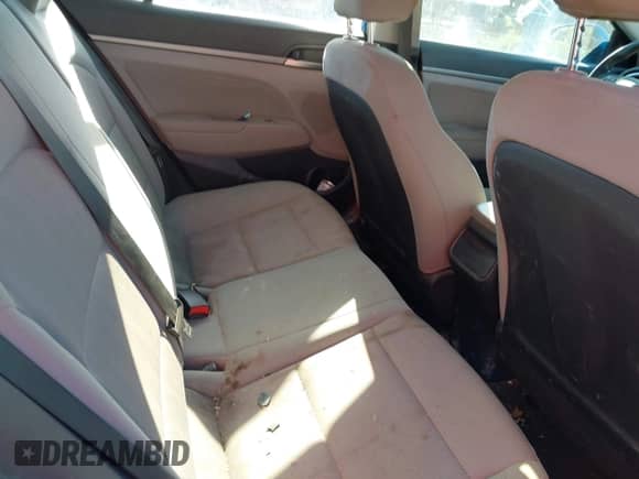 2017 Hyundai Elantra SE z VIN 5NPD84LF7HH167729, wystawiony jako IAAI lot #43124206 z przebiegiem 125 882 mil mil oraz . Historia ofert i sprzedaży dostępna na DreamBid. Obrazek 8.