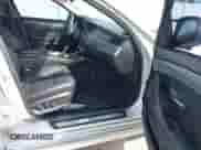 2013 BMW 5 Series 528i с VIN WBAXG5C55DDY33030, выставлен на аукционе IAAI как лот 43329764 с пробегом 181 763 миль миль и . История ставок и продаж доступна на DreamBid. Изображение 5.