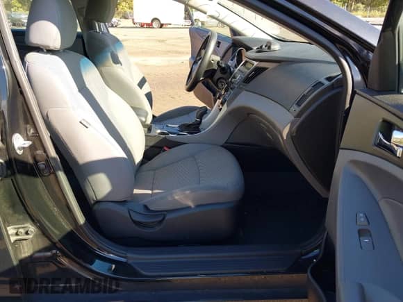 2013 Hyundai Sonata GLS with VIN 5NPEB4AC2DH508317, listed as a IAAI auction lot 43342335 with 172,551 mi miles and . Bid and sale history available at DreamBid. Image 5.