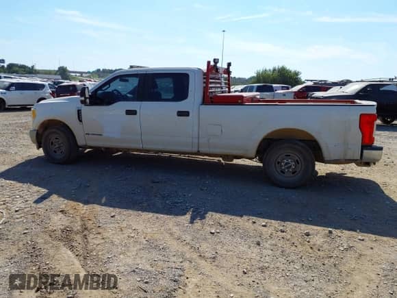 2017 Ford F-250 XL with VIN 1FT7W2AT6HEF22700, listed as a IAAI auction lot 43179798 with 246,557 mi miles and . Bid and sale history available at DreamBid. Image 14.