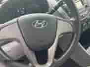 2017 Hyundai Accent SE с VIN KMHCT4AE5HU333302, выставлен на аукционе Copart как лот 80898375 с пробегом 95 303 миль миль и Чистый • Clean title. История ставок и продаж доступна на DreamBid. Изображение 13.