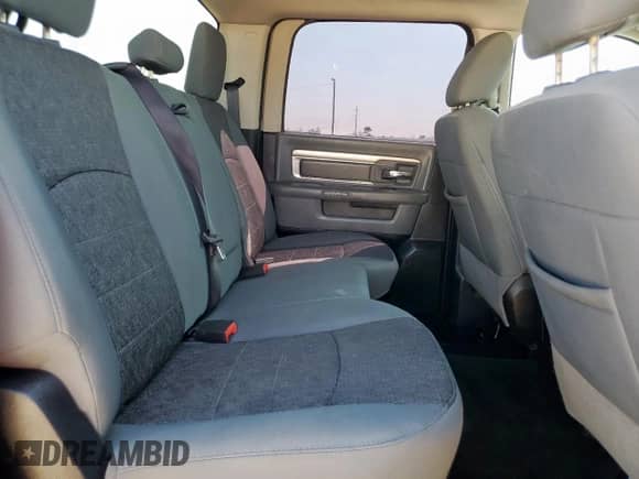 2016 Ram 1500 Big Horn z VIN 1C6RR6LT1GS101317, wystawiony jako Copart lot #80518725 z przebiegiem 82 397 mil mil oraz Szkoda całkowita • Salvage title. Historia ofert i sprzedaży dostępna na DreamBid. Obrazek 10.