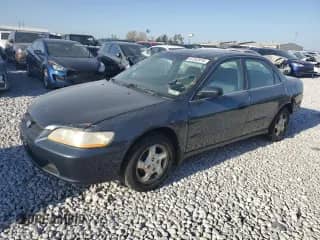 1998 Honda Accord EX with VIN 1HGCG565XWA065628, listed as a Copart auction lot 87243474 with 274,618 mi miles and Salvage title. Bid and sale history available at DreamBid. Image 1.