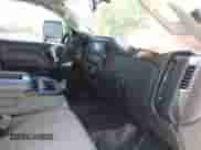 2016 Chevrolet Silverado 2500HD Work Truck с VIN 1GC1KUEG6GF256324, выставлен на аукционе IAAI как лот 42234540 с пробегом 131 561 миль миль и . История ставок и продаж доступна на DreamBid. Изображение 5.