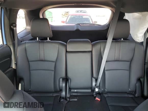 2024 Honda Passport TrailSport with VIN 5FNYF8H66RB012743, listed as a Copart auction lot 64032335 with 17,451 mi miles and Salvage title. Bid and sale history available at DreamBid. Image 10.