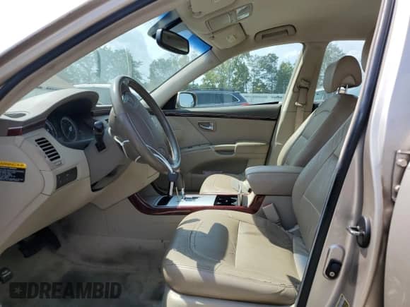 2007 Hyundai Azera GLS с VIN KMHFC46D97A181621, выставлен на аукционе Copart как лот 69761294 с пробегом 185 732 миль миль и Списание • Salvage title. История ставок и продаж доступна на DreamBid. Изображение 7.