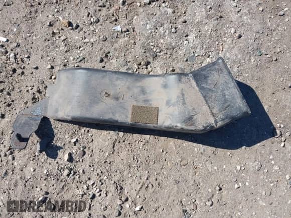 2002 Chevrolet Silverado 1500 with VIN 1GCEC14V22Z138422, listed as a IAAI auction lot 40975500 with Not provided miles and . Bid and sale history available at DreamBid. Image 12.